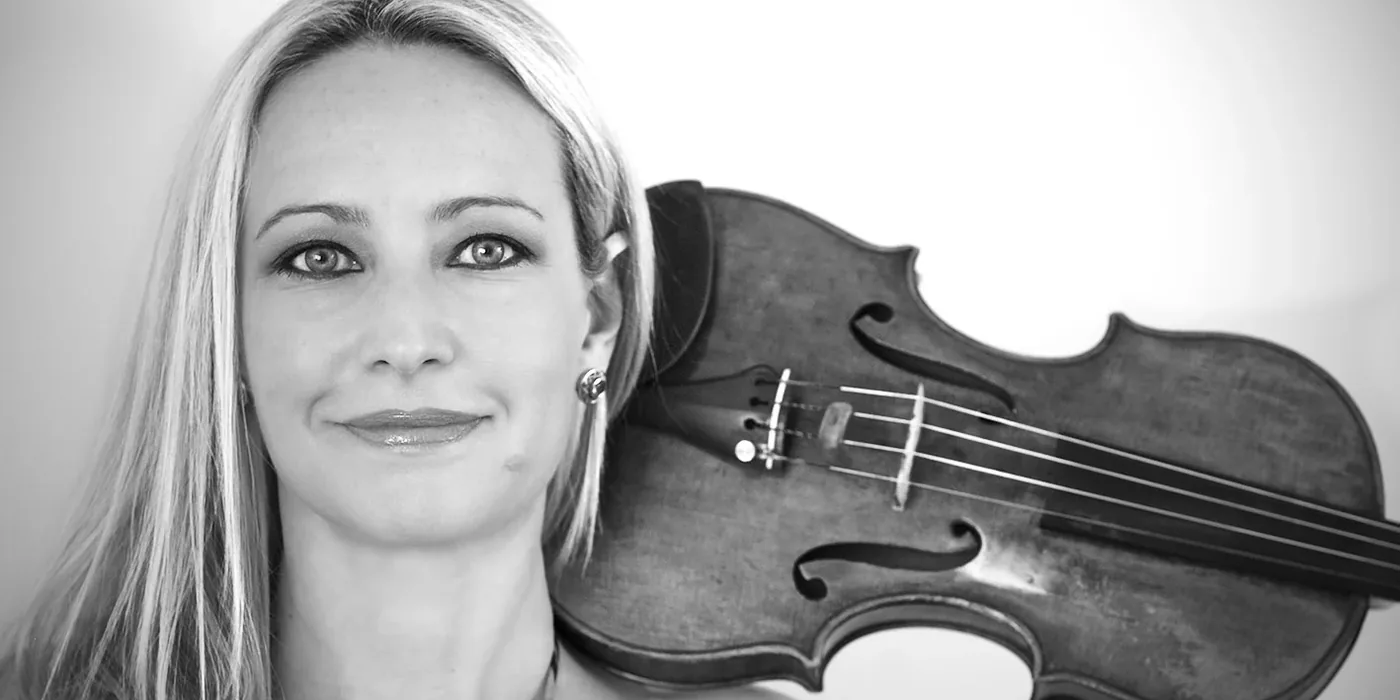 Melissa Reiner with her violin